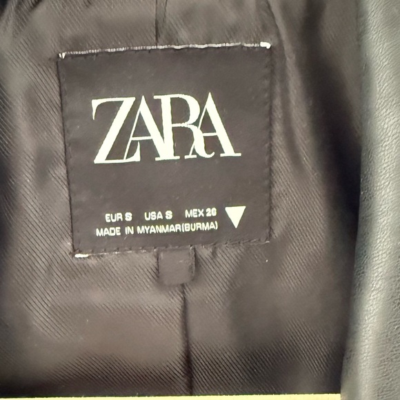 Zara Black Faux Leather Blazer - Picture 3 of 4